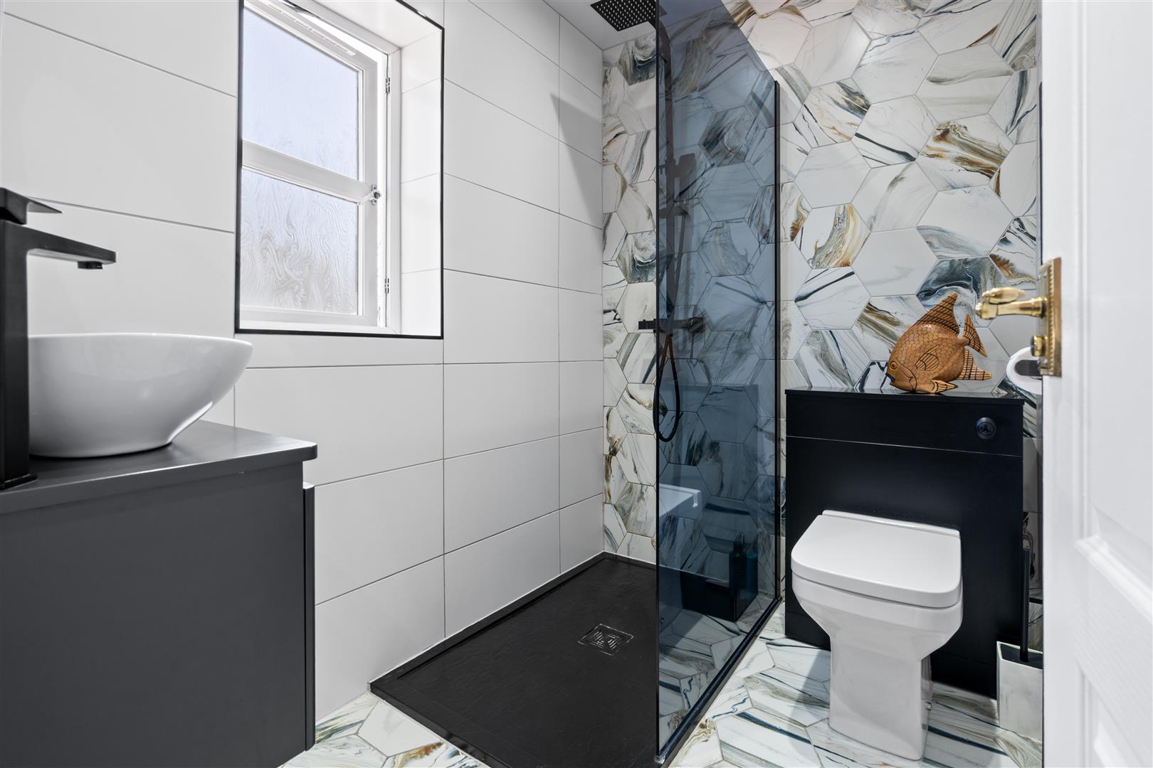 Master En-Suite